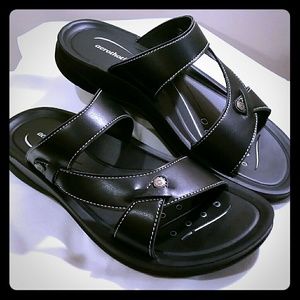 Aerothotic Black Sandals